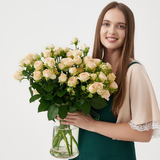 *Пачка кустовых роз «Карамель» 10 шт
