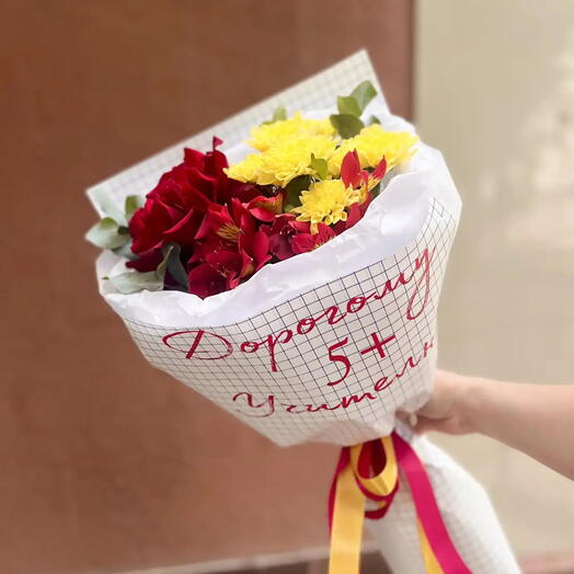 Букет алый в школу