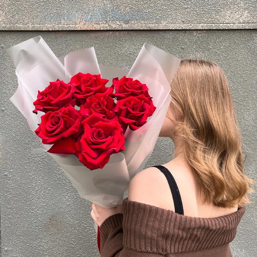 Букет из 7 ажурных роз