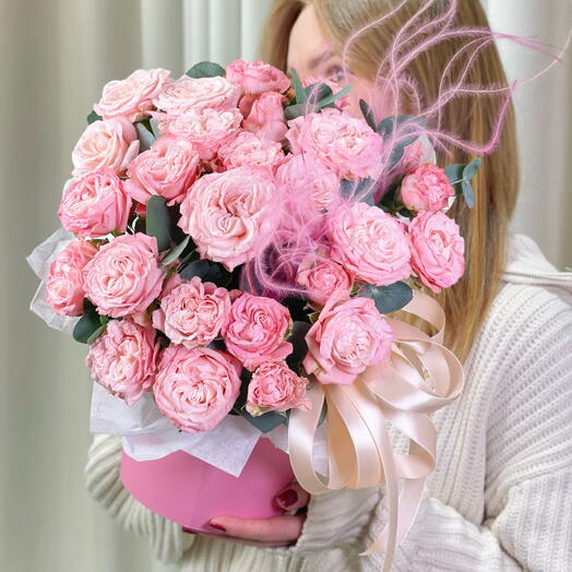 🩷Кустовые розы Бомбастик в коробочке🌸