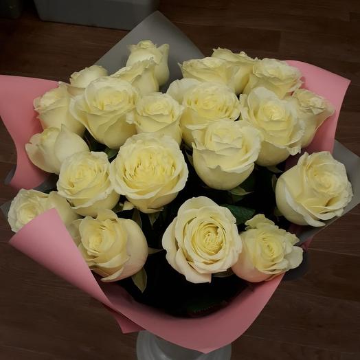 Ramo de 21 rosas blancas