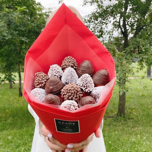 Букет из клубники в шоколаде red