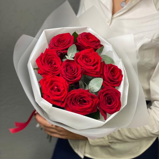 9 red roses with euclipt