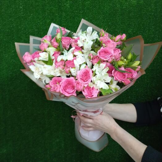 Bouquet of alstroemeria and bush rose