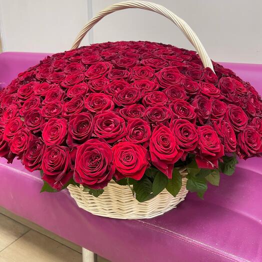 251 Корзина с цветами