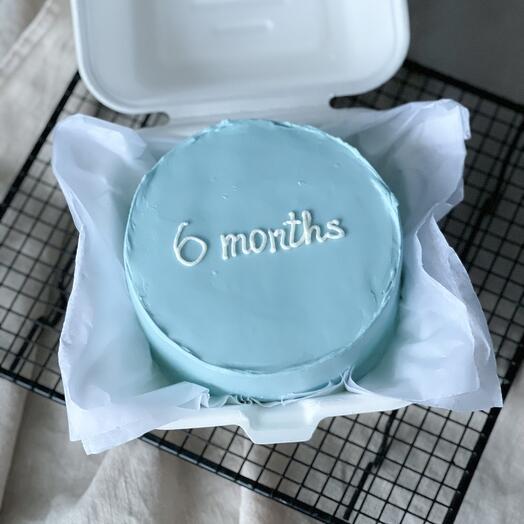 Bento cake for half a year