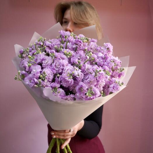 Большой роскошный букет из ароматных лавандовых маттиол 💕🦋