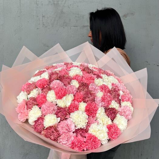 Моно букет " Dianthus Tender " ( 101 гвоздика микс)