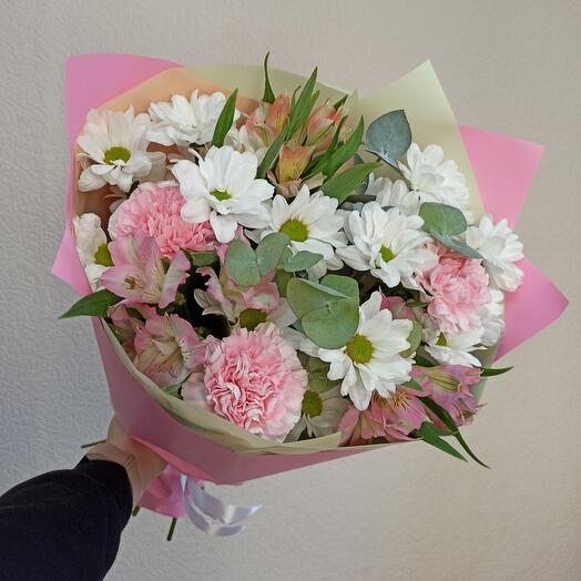 Delicate prefabricated bouquet