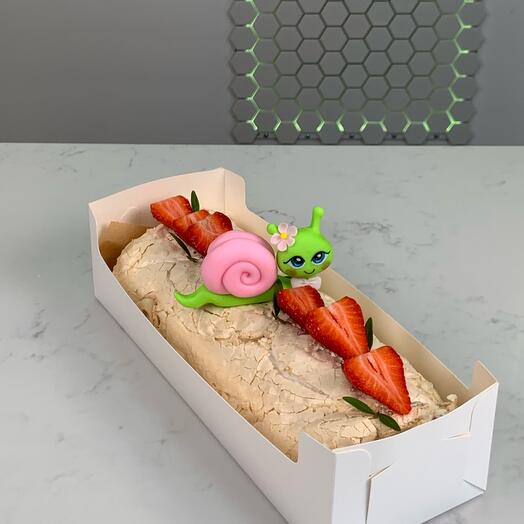 Меренговый рулет с клубникой