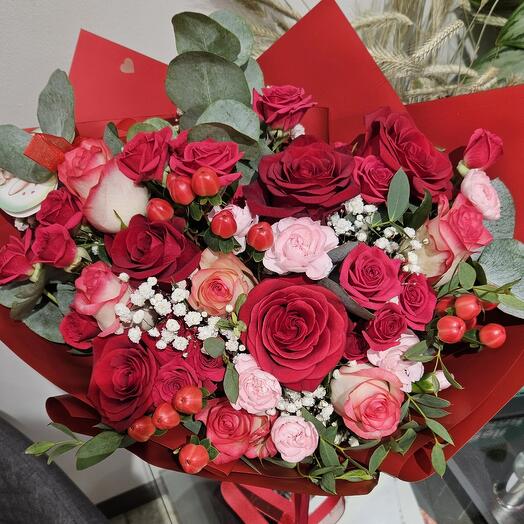 Bouquet in bright tones