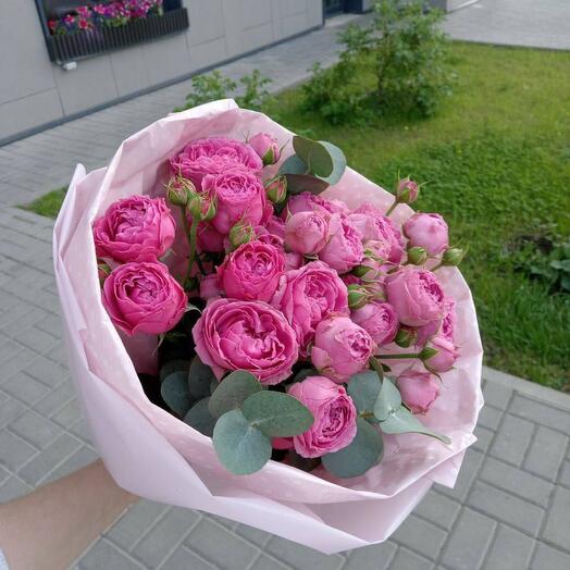 Букет из 9 пионовидных роз (52)