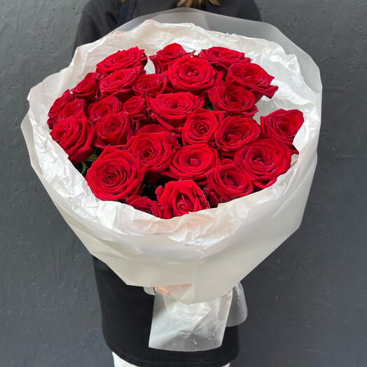 Букет из 25 красных роз/ Цветы/ букет от RoseMarkt