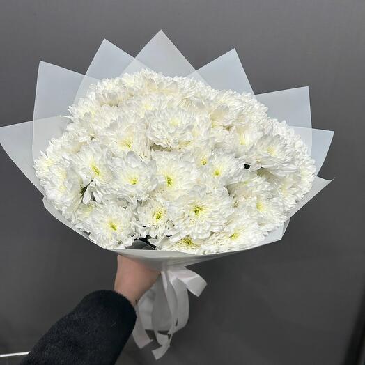 Букет из 9 белых кустовых хризантем