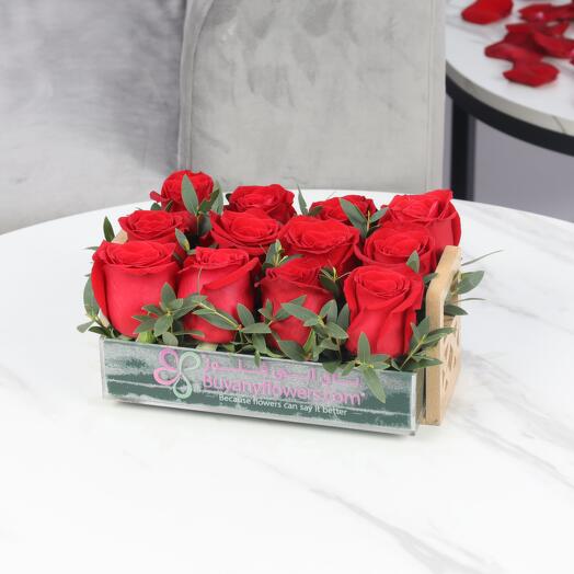 Classic Love 12 Red Roses in Tray