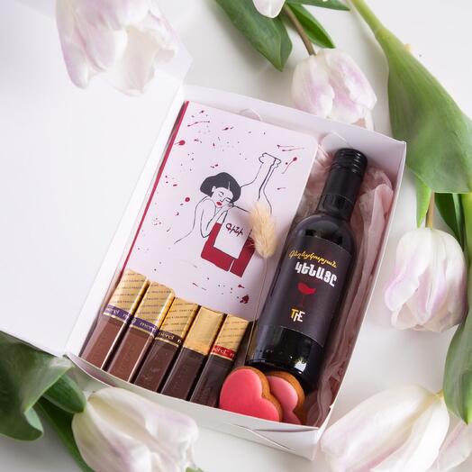 Подарочная коробка  203