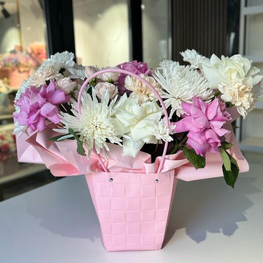 Цветы в сумочке