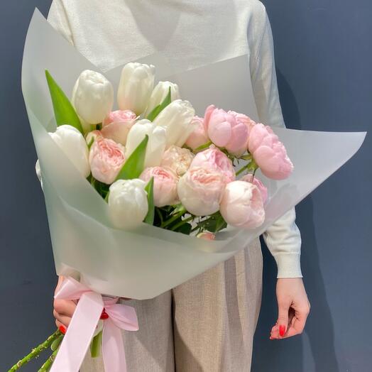 Tulips and peony-shaped roses Mansfield