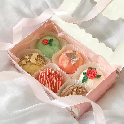 Набор пирожных моти «Вдохновение». Нежный десерт в подарок близким