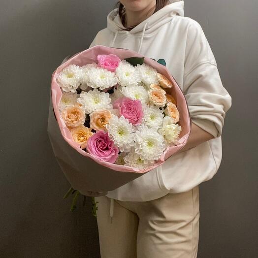 Bouquet "Verona" with chrysanthemums and roses