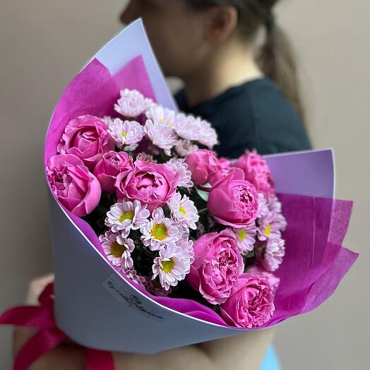 Мисс Баблс ( пионовидная Роза, Сантини)