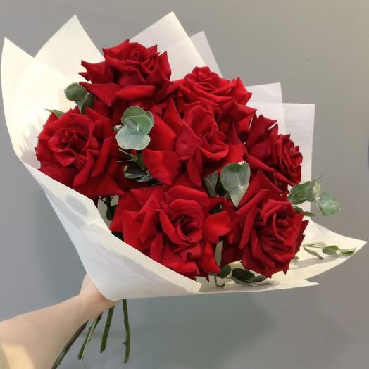 Bouquet of red French roses