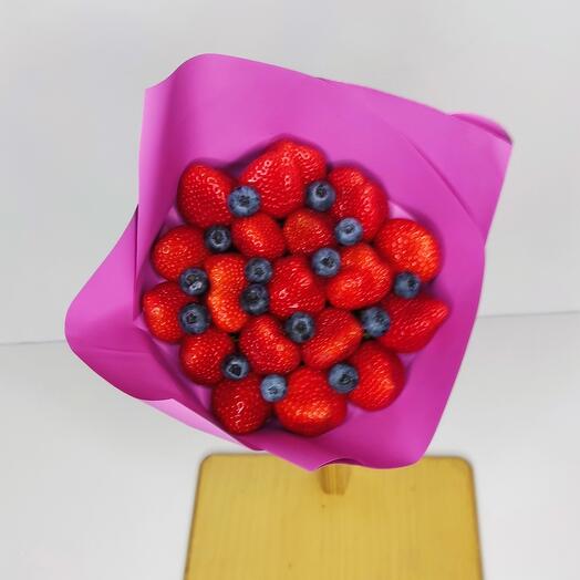 Букет из клубники