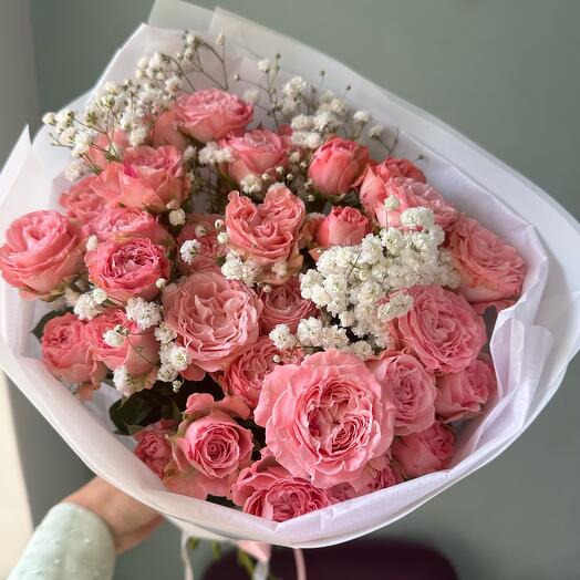 Ramo de rosas peonías y gypsophila 💖