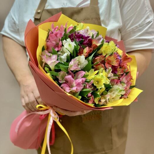 Букет из альстромерии