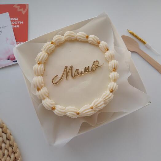 Бенто торт для мамы с рюшами