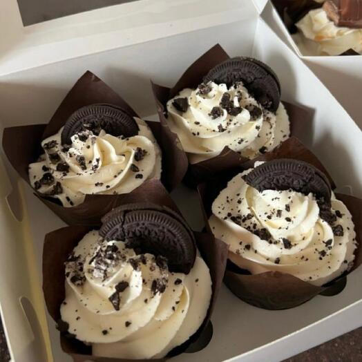 Шоколадные капкейки с Oreo(4шт)