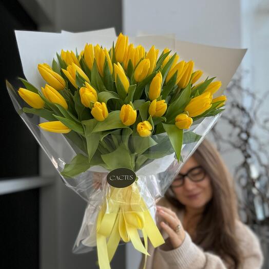 Моно букет из тюльпанов YELLOW (51шт)