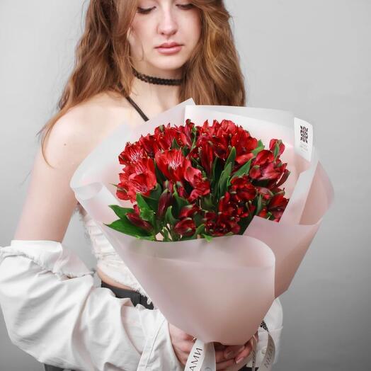 Букет из красной Альстромерии , 11 шт