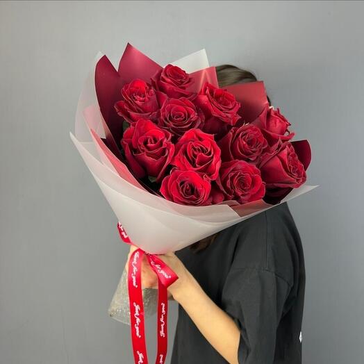 Классический букет из 11 красных роз «Милая Моя» (размер S)