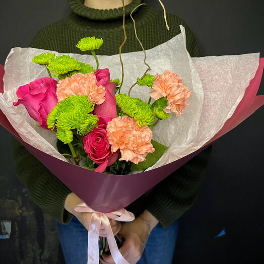 Little oasis | Designer Bouquet with Light Pink Carnations, Green Chrysanthemums and Pink Floyd Roses