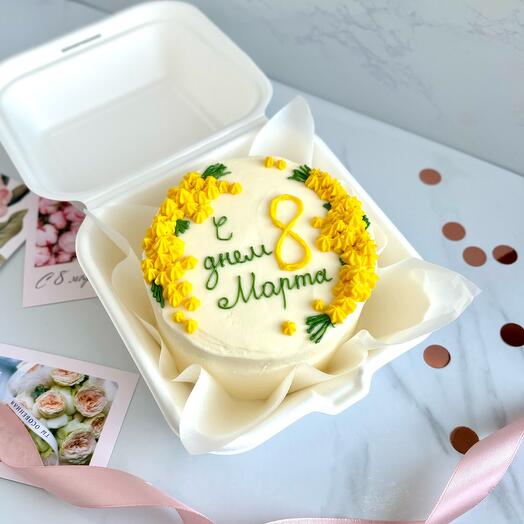 Pastel de Bento con Mimosa el 8 de marzo