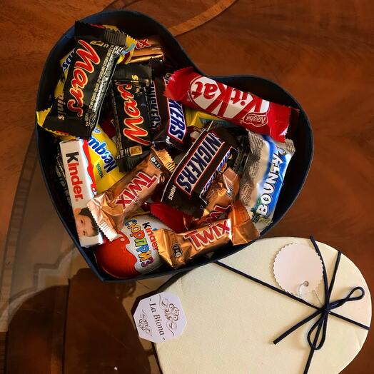 Сладости в коробке