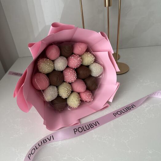 Bouquet "Milady" with chocolate-covered strawberries