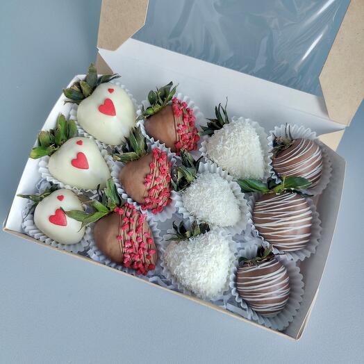 Chocolate-covered strawberries "Romantica"
