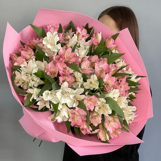 Акция от Vivienne Sabo, Монобукет из 27 альстромерий