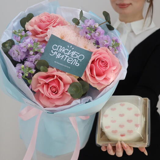 Комбо бенто и нежный букет