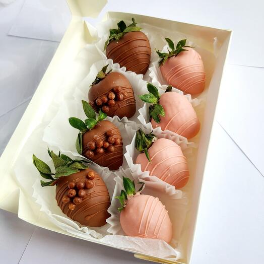 Csokoládéval borított eper 8 db ízharmónia