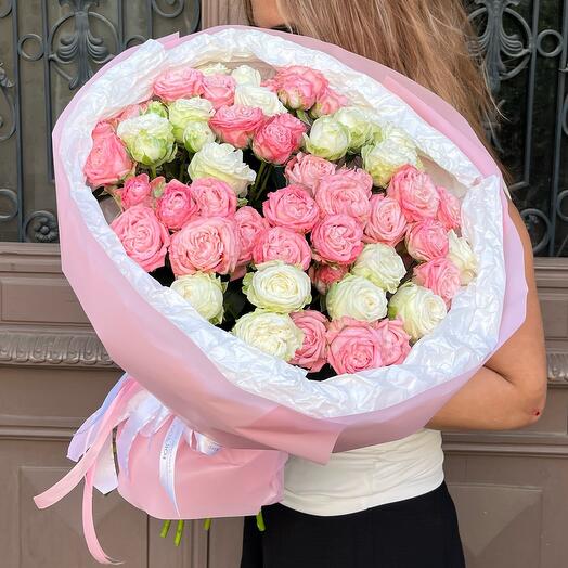 Bouquet of bush roses (bright pink and white)