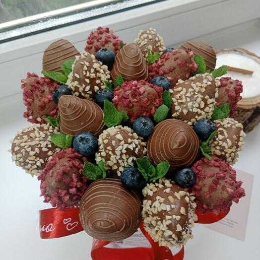 Caja de fresas cubiertas de chocolate Chocolove M