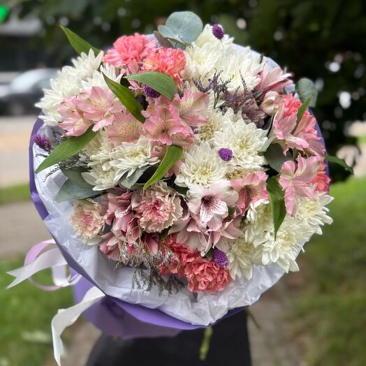 Шикарный обьемный букет