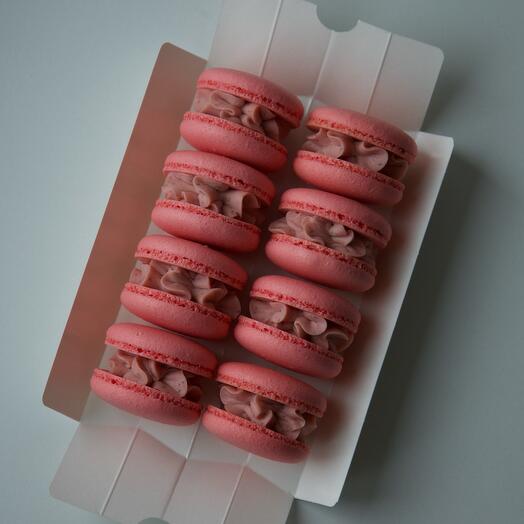 Макарон «Клубника-базилик» 8шт