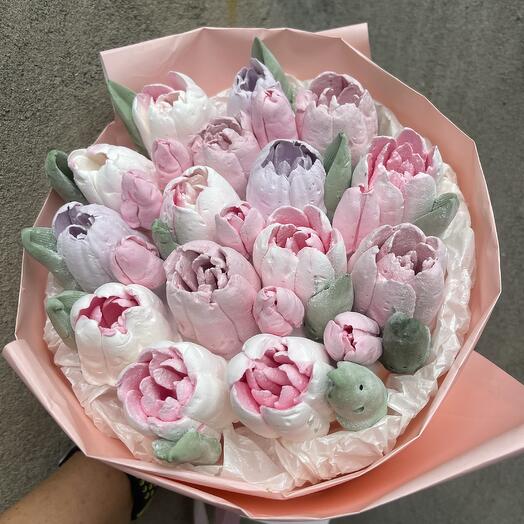 Букет из зефирных тюльпанов