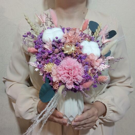 Ramo de flores secas con clavel estabilizado