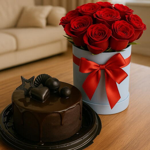 Тортик и красные розы