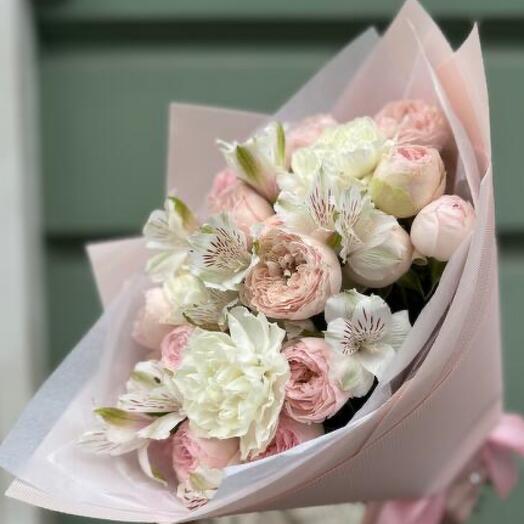 Delicado ramo con Dianthus (sáb 034)